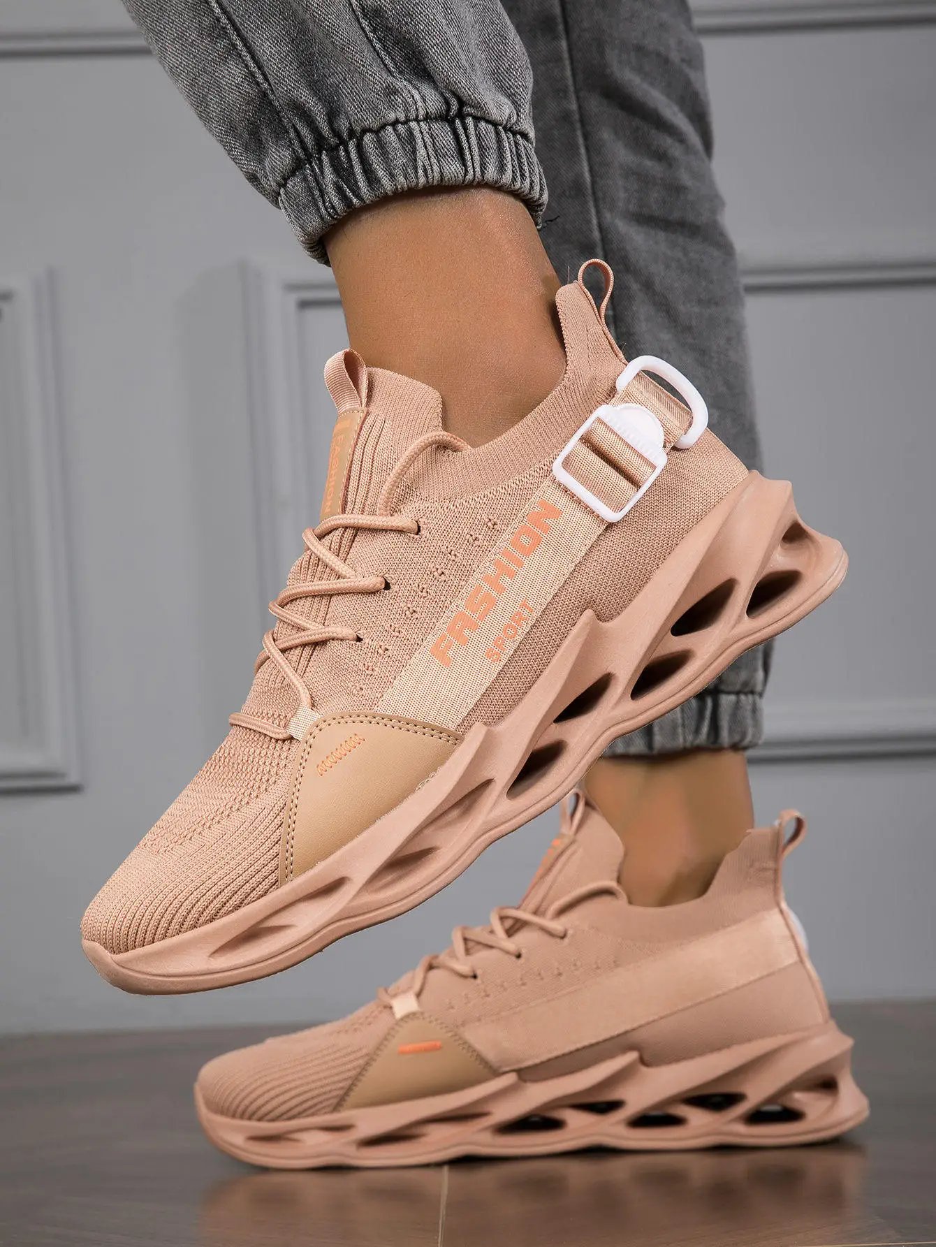 Hot Sale Fashion Purple Casual Sneakers Women Men Blade Running Shoes Big Size 48 Light Breathable Sports Shoes Men Mesh Sneaker Hot Sale Fashion Purple Casual Sneakers Women Men Blade Running Shoes Big Size 48 Light Breathable Sports Shoes Men Mesh Sneaker