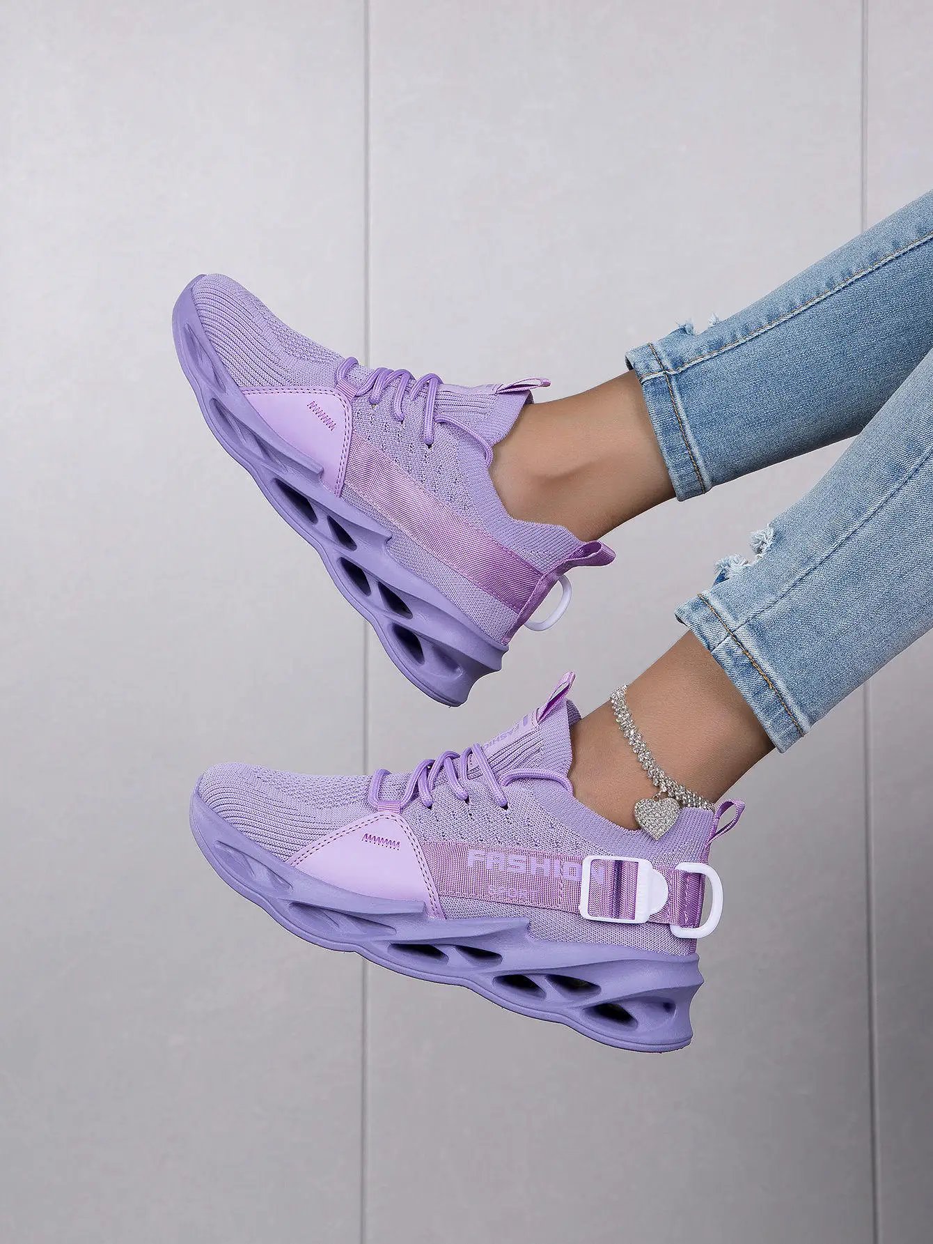 Hot Sale Fashion Purple Casual Sneakers Women Men Blade Running Shoes Big Size 48 Light Breathable Sports Shoes Men Mesh Sneaker Hot Sale Fashion Purple Casual Sneakers Women Men Blade Running Shoes Big Size 48 Light Breathable Sports Shoes Men Mesh Sneaker