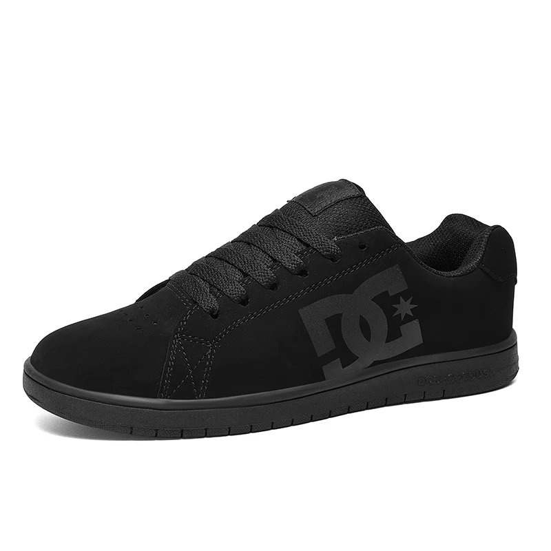 2025 Brand Men's Skateboard Shoes Fashion Flat Trainers Black Sneakers for Men Low top Casual Sneakers Women zapatillas de skate