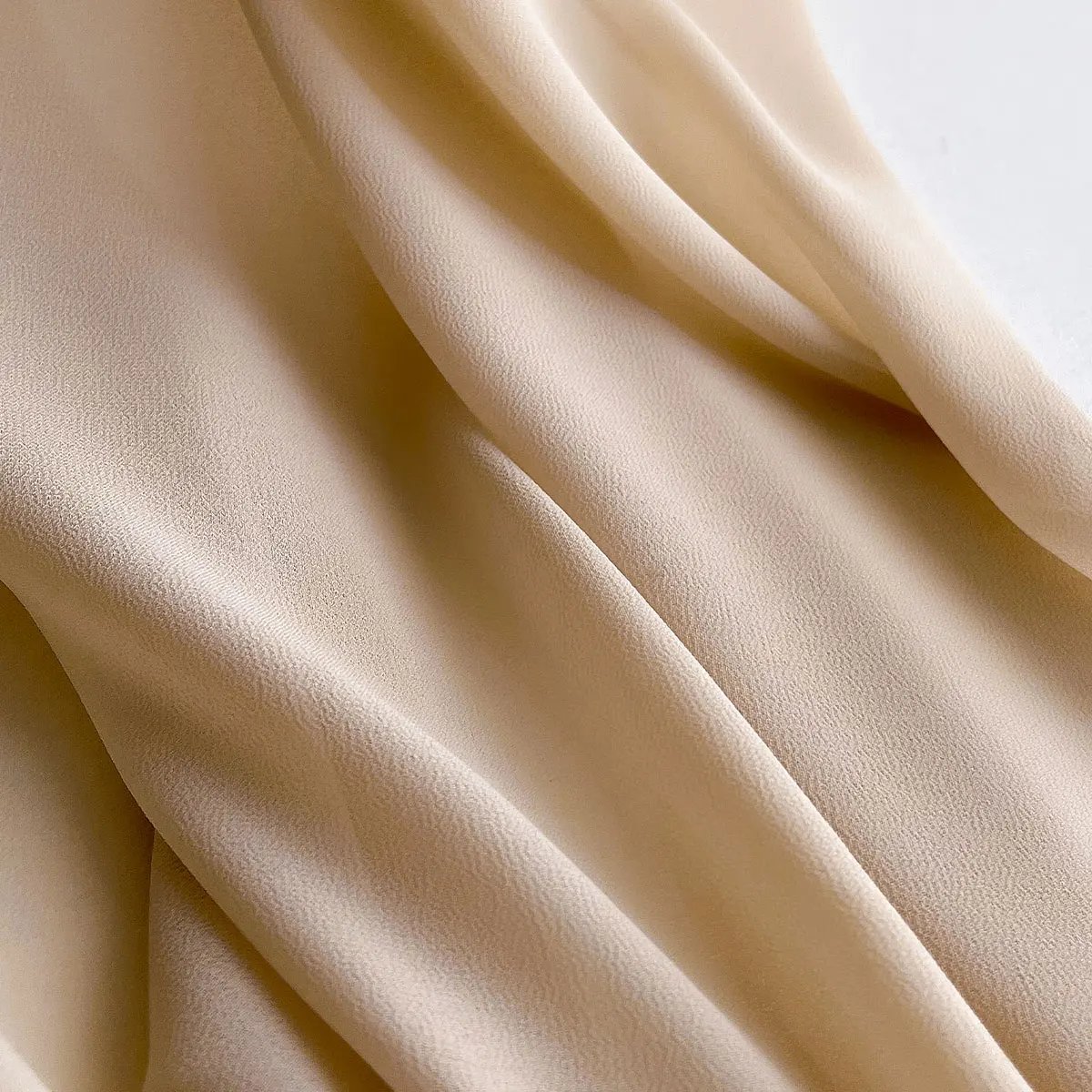 2025 New Elegant Modest Women Bubble Chiffon Solid Color Muslim Head Scarf Ladies Shawl and Wrap Female Foulard Hijab Stoles