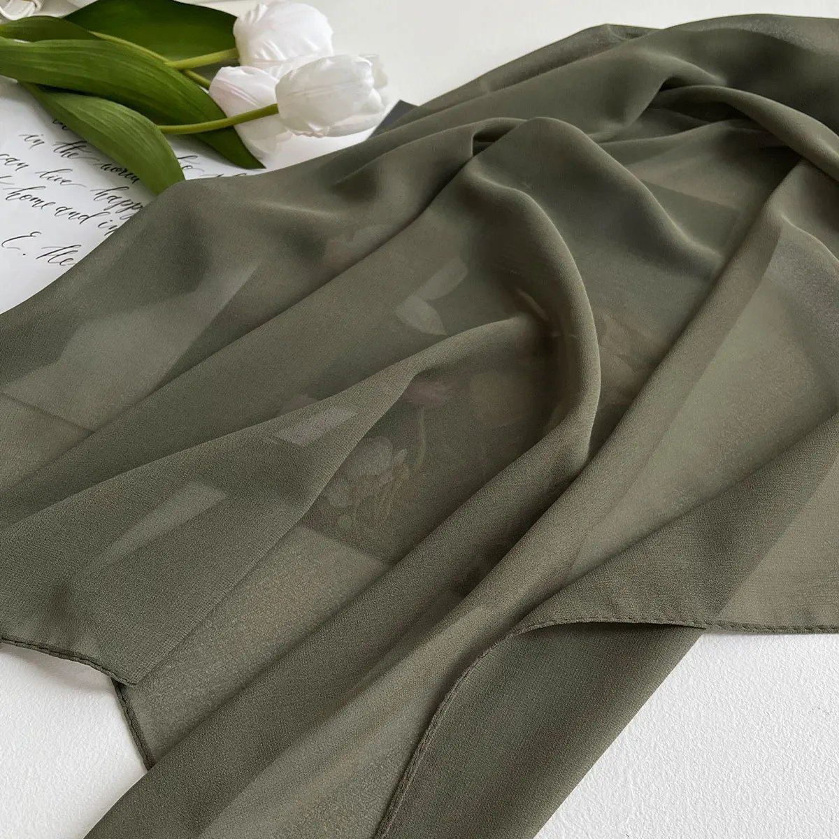 2025 New Elegant Modest Women Bubble Chiffon Solid Color Muslim Head Scarf Ladies Shawl and Wrap Female Foulard Hijab Stoles