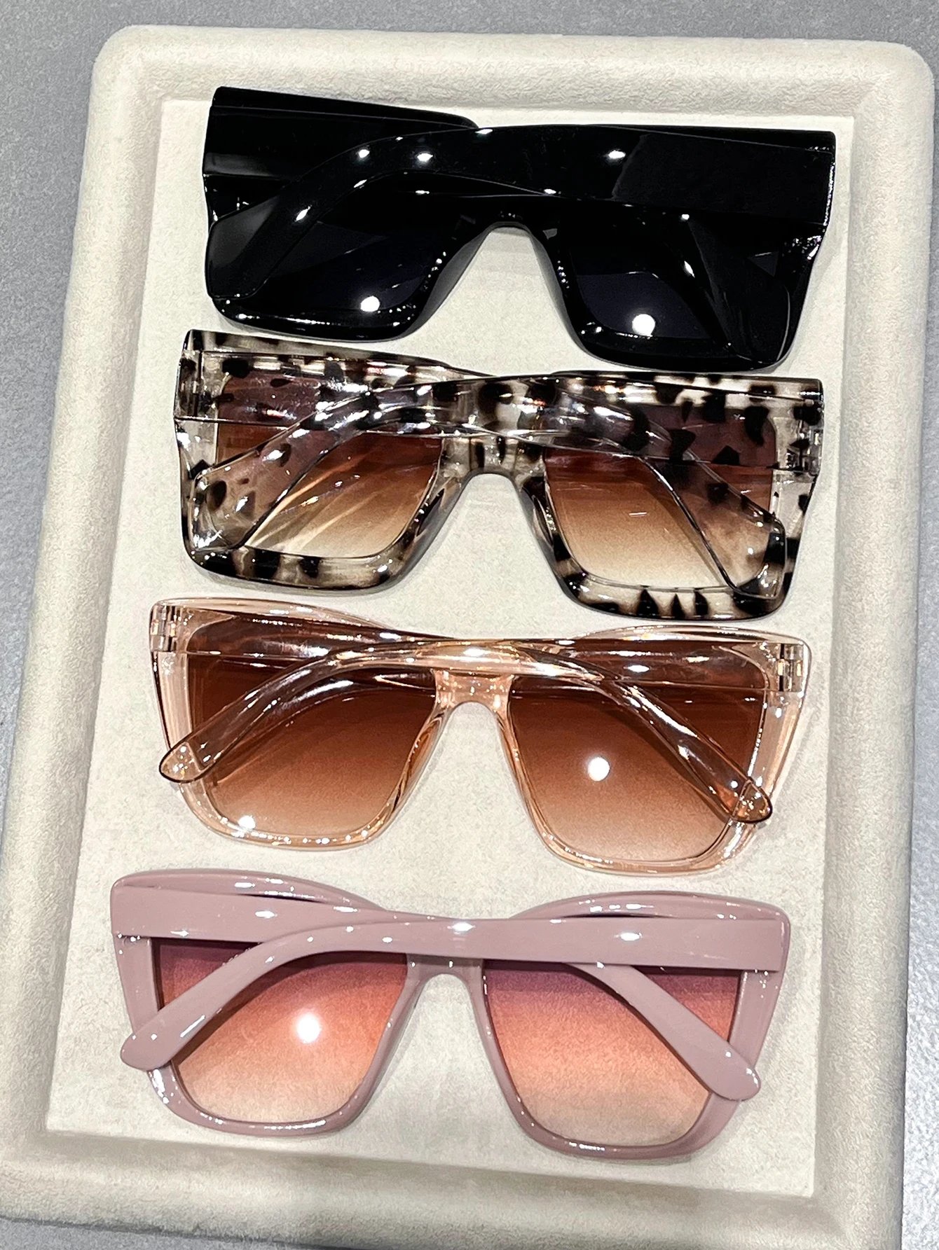 4PCS Classic Fashion Cat Eye&Square Plastic Frame Women Sunglasses For Men Daily Life Shades Eyewear Accessories.