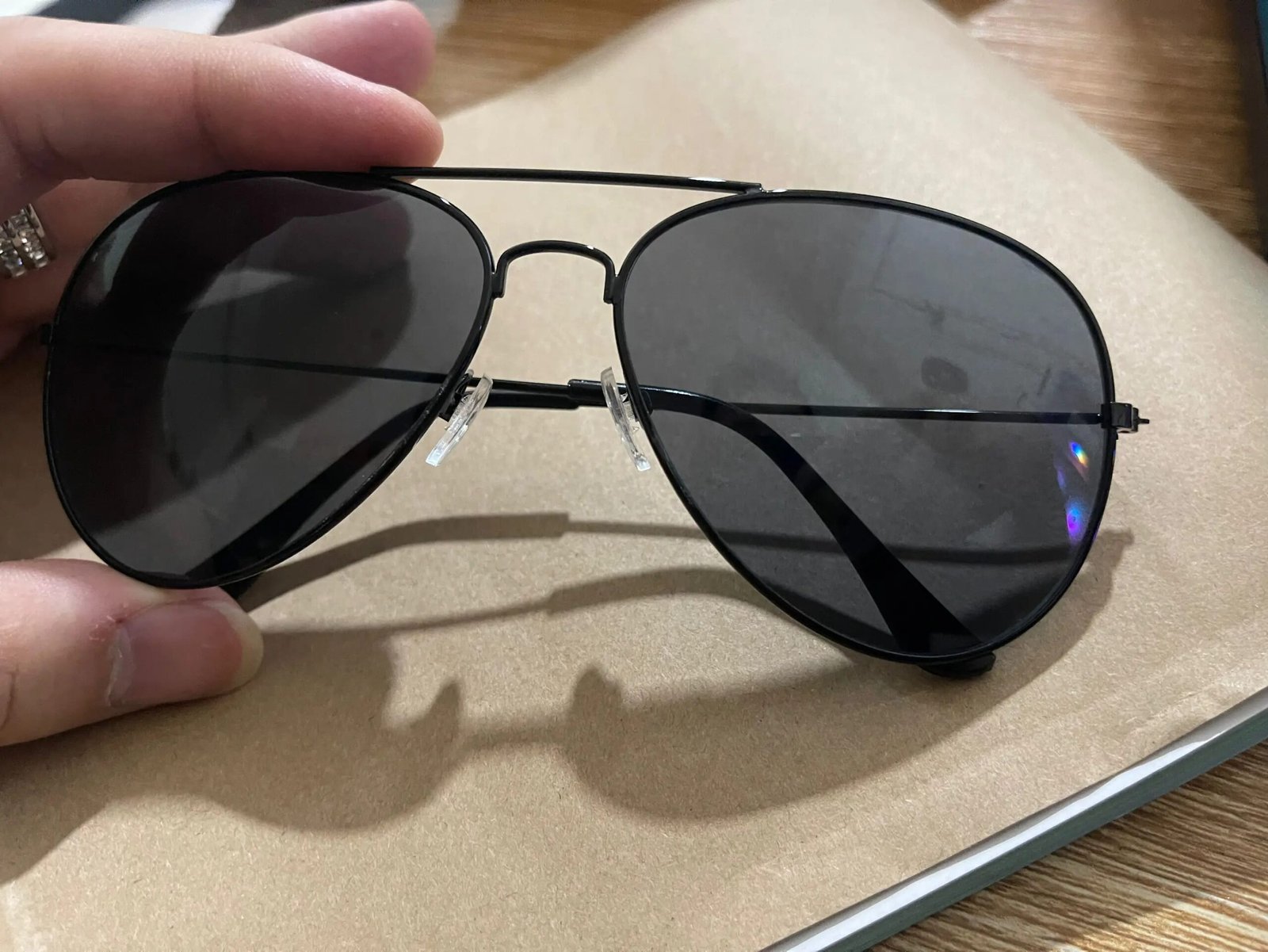 Fashion Classic Brand Pilot Sunglasses Men Luxury Metal Black Aviation Sun Glasses Male Fashion Driving Vacation Shades UV400