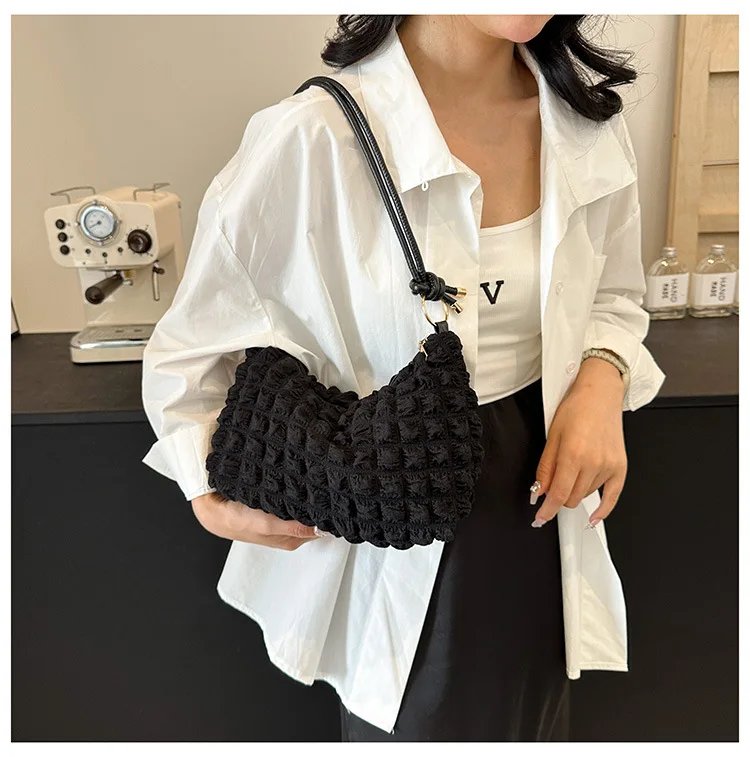 Canvas Wrinkle Bag for Women Shoulder Bags Pleated Bubbles Handbags Padded Casual Underarm Quilted Bag Tote Cloud Bag Purse