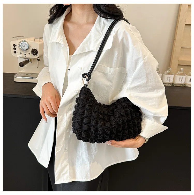 Canvas Wrinkle Bag for Women Shoulder Bags Pleated Bubbles Handbags Padded Casual Underarm Quilted Bag Tote Cloud Bag Purse