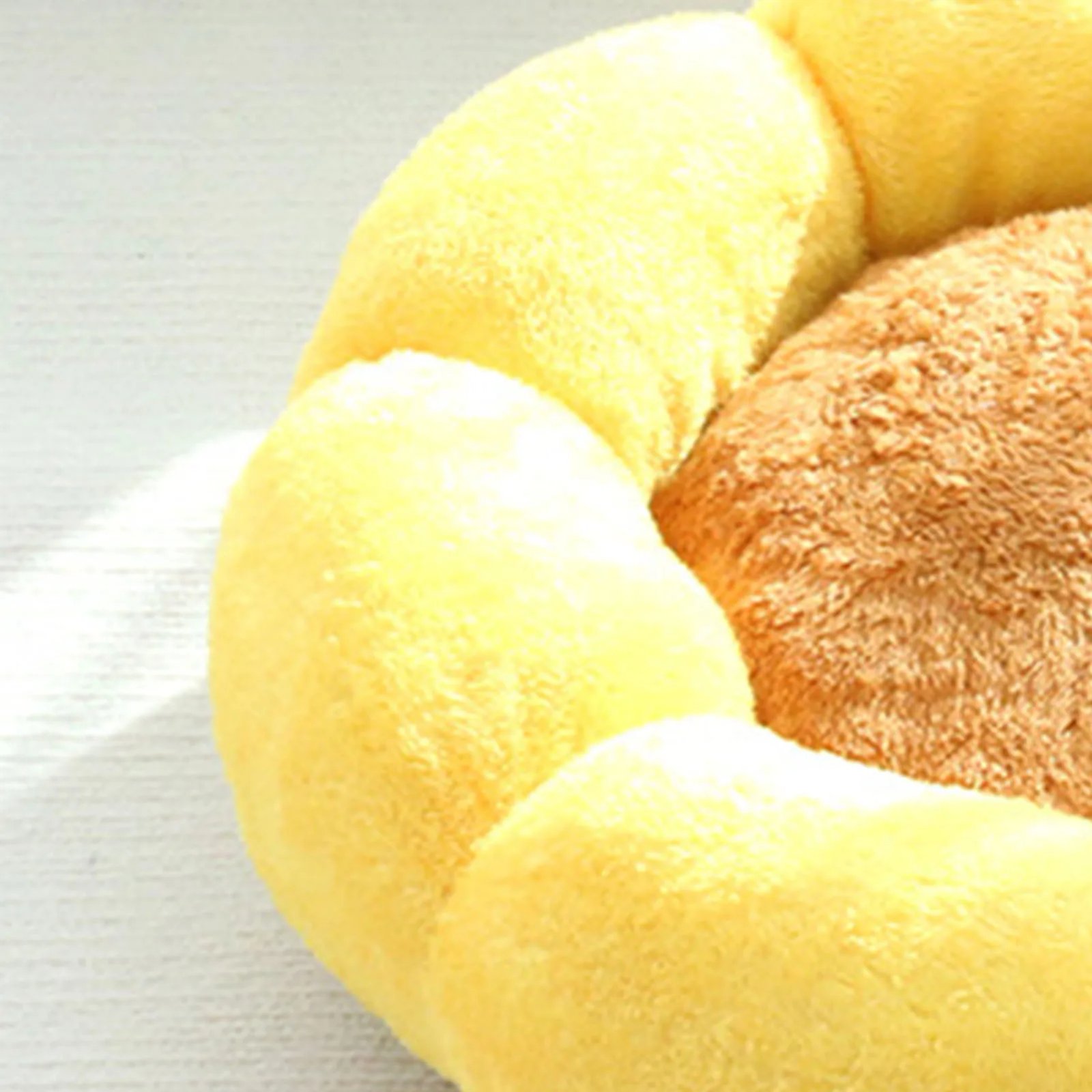 Flower Pet Bed Pet Bed Cute Flower Shape Soft Comfortable 360 Degree Support Round Dog Bed for Bedroom Living Room Small Dog Bed